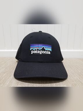 PATAGONIA P-6 Logo Recycled Mesh Back Organic Cotton Trucker Hat (OSFA) Black